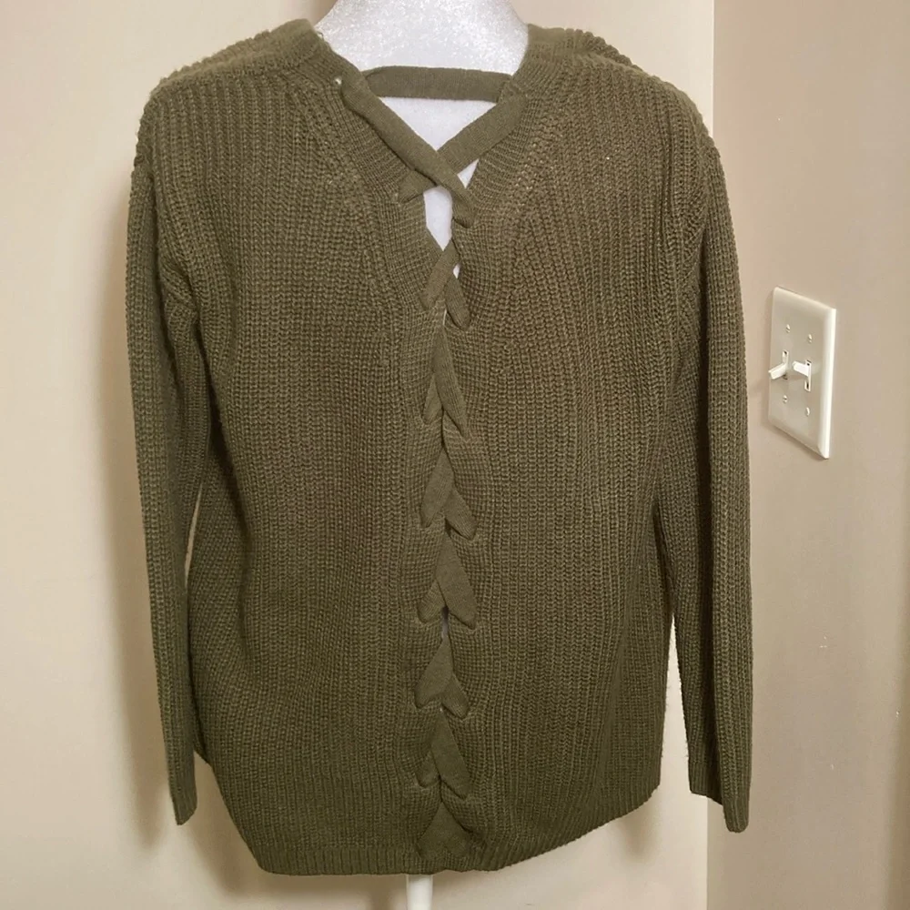 🍋 Art Class olive cardigan with unique braided back detail, medium (7/8) - Picture 2 of 5